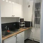 Bel Appartement Neuf / Arc De Triomphe